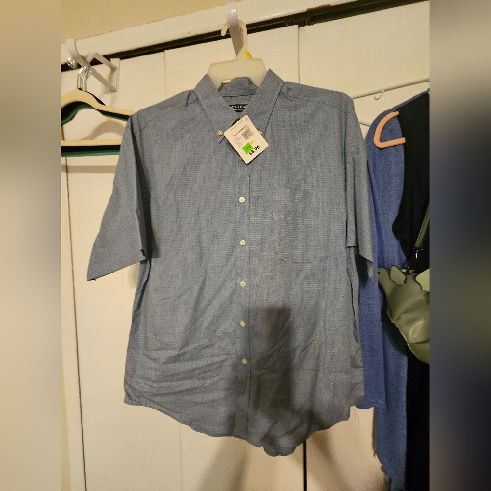 LAST CHANCE SALE!!!  Brand new men's button up